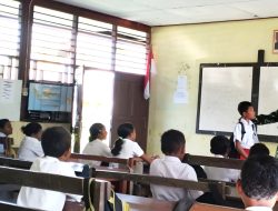 Babinsa Supiori Selatan Berikan Wasbang kepada Muris SD YPK Korido
