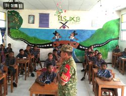 Babinsa Supiori Selatan Berikan Wasbang kepada Siswa SMP YPK 1 Korido